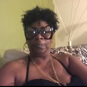 Meet your Posher, Paulette